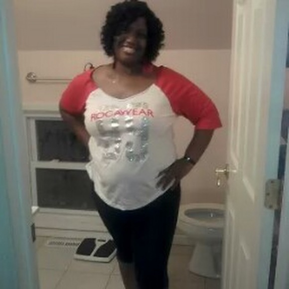 Profile Picture of Cassandra Mcduffie (@sunshine_71) on Poshmark