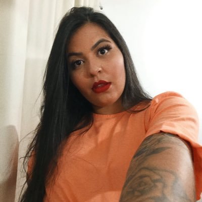 Profile Picture of Deborah Pacheco (@deloucura1) on Twitter