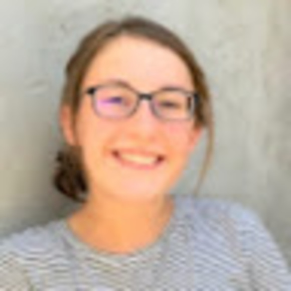 Profile Picture of Maria Stoller (@mariastoller) on Poshmark