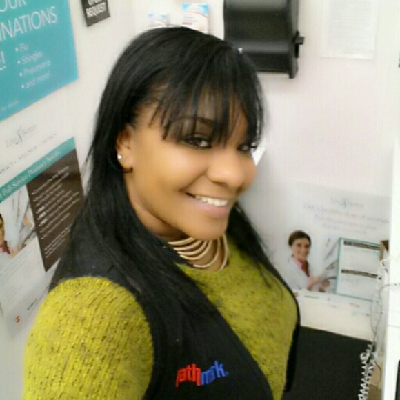 Profile Picture of Nearra Molina (@morenaboriqua17) on Poshmark