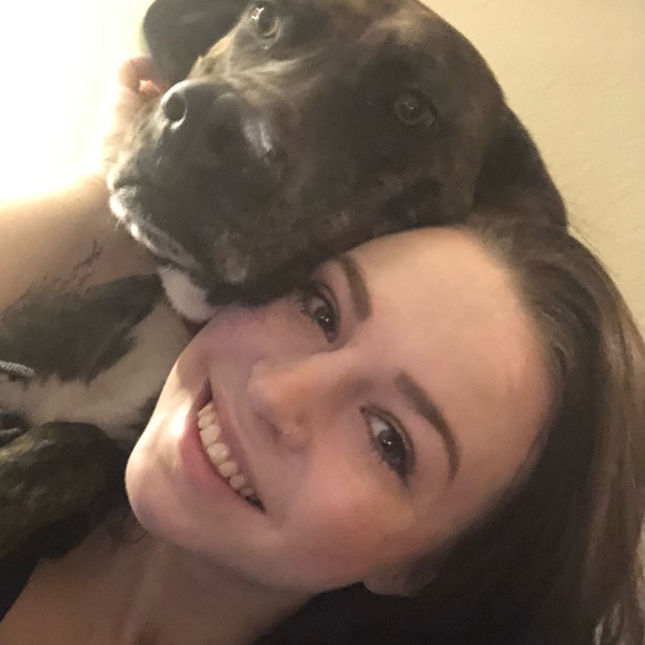 Profile Picture of Madison Witschen (@mwitschen82) on Poshmark