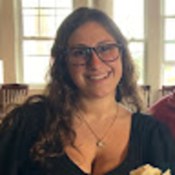 Profile Picture of Cassidy Rescigno (@cassidyjanelle) on Poshmark