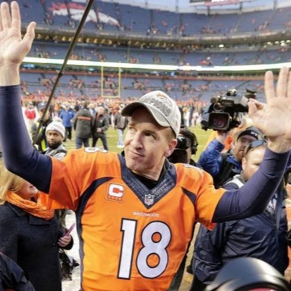 Profile Picture of Elijah Moralez (@emoralez277) on Poshmark