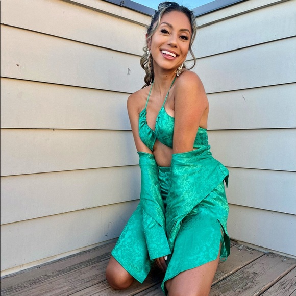 Profile Picture of Amy Mesa (@aymomes) on Poshmark