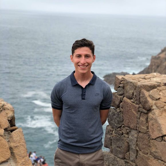 Profile Picture of Mario Zamudio (@mariozamudio) on Poshmark