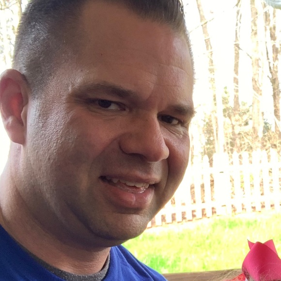 Steven Raines - Poshmark Profile Picture of Steven Raines (@stevenraines) on Poshmark