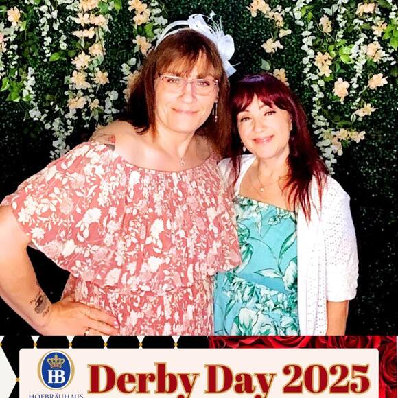 Profile Picture of Kimberly Diviak (@kimberlyyoungrn) on Poshmark