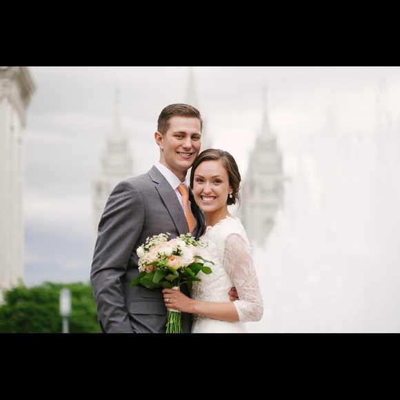 Profile Picture of Kelsey Donakey (@kelseydonakey) on Poshmark