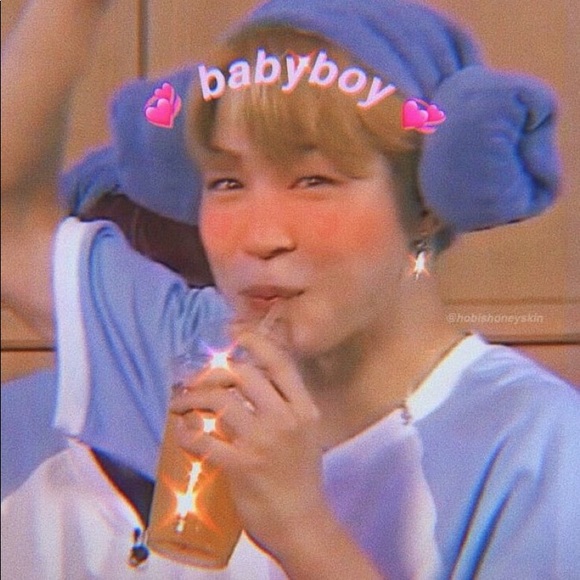 Profile Picture of Cristal Perez (@crisidklol) on Poshmark