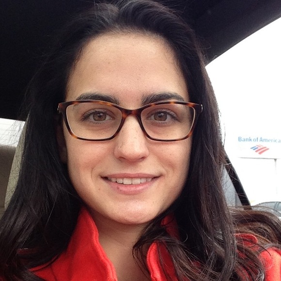 Profile Picture of Chelsea Lamego (@cnlamego) on Poshmark