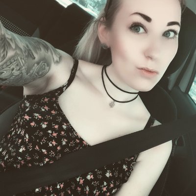 Profile Picture of Violet (@VioletWinters_) on Twitter