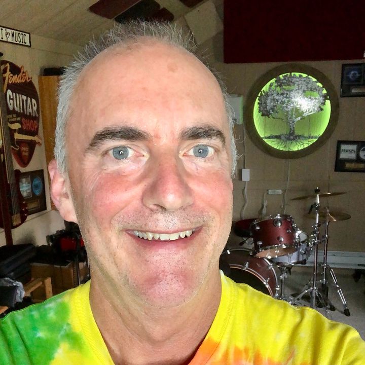 Profile Picture of Mark Fulwider (@markmakescoolmusic) on Tiktok