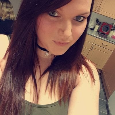 Profile Picture of Kim Chappell (@kim_louise1) on Twitter