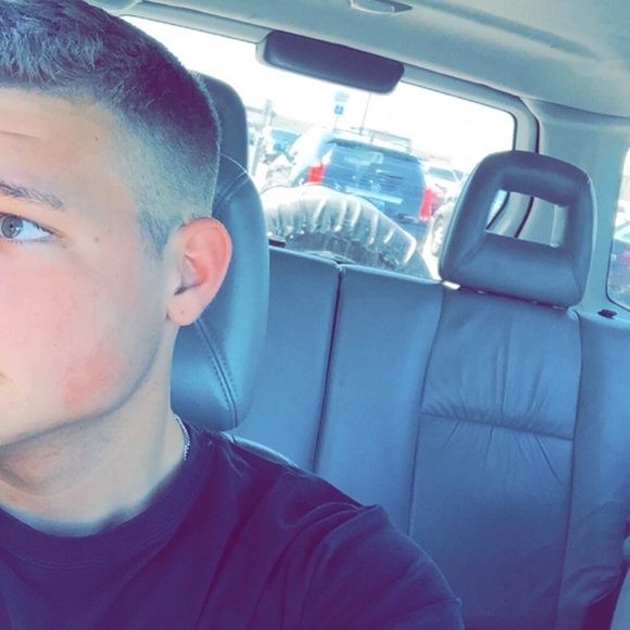 Profile Picture of Kasey Cottey (@cottey88) on Poshmark