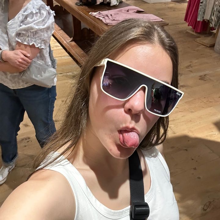 Profile Picture of   Molly McClellan (@mols_mcc)... (@mols_mcc) on Tiktok