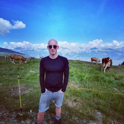 Profile Picture of Michael Robson (@mrmikerobson1) on Twitter
