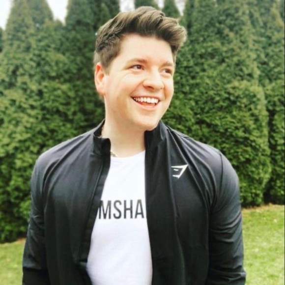 Profile Picture of Jesse Horvath (@jhrockerchild) on Poshmark