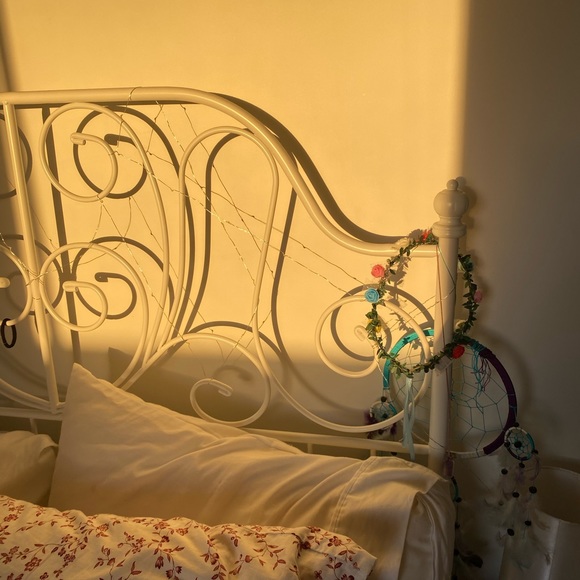 Profile Picture of Amelia Manterola (@milabila07) on Poshmark