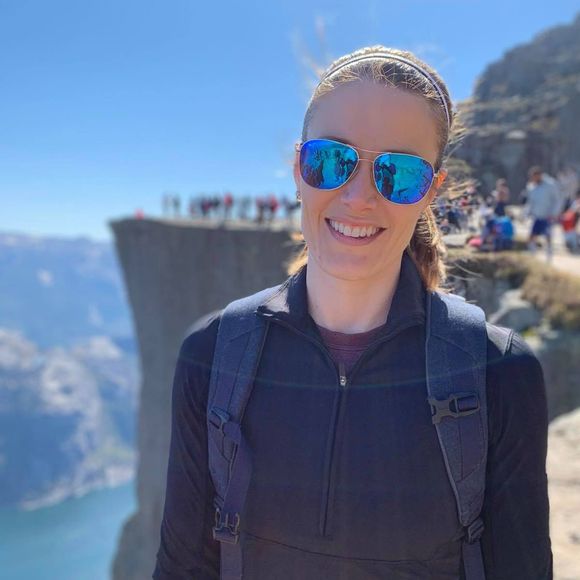 Profile Picture of Michele Muth (@michele_muth) on Poshmark