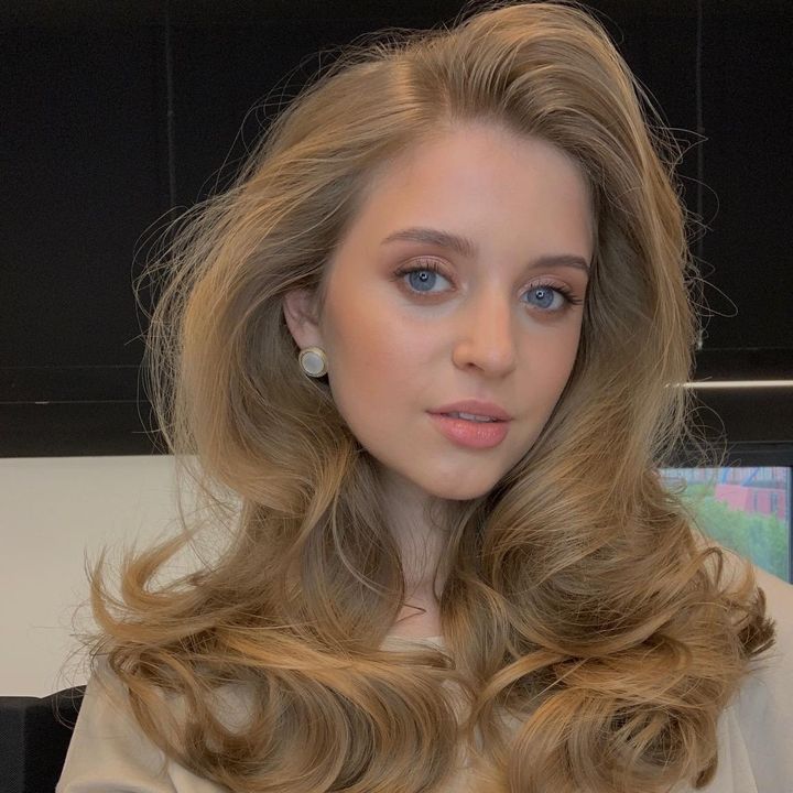 Profile Picture of Julia Chernova (@@dearju) on Tiktok