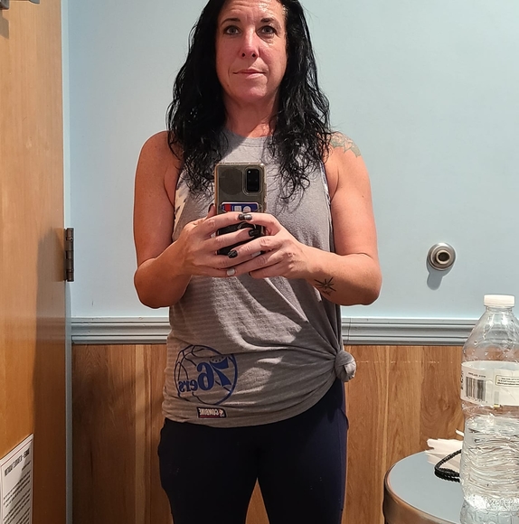 Profile Picture of Tara Frontera (@tfront312) on Poshmark