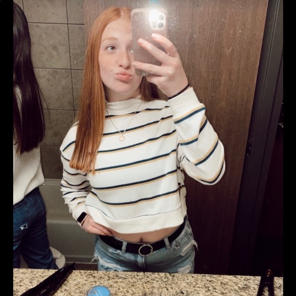 Profile Picture of Tori Tangen (@tori_tangen) on Poshmark