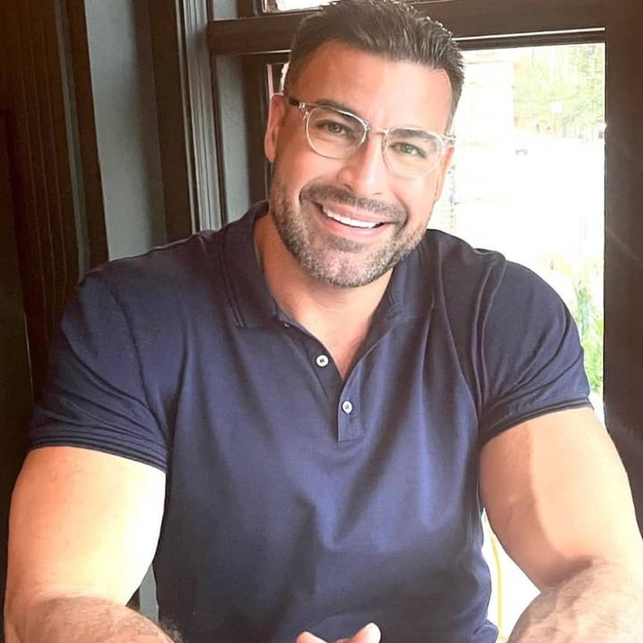 Profile Picture of Robert Hutchins (@roberthutc) on Tiktok
