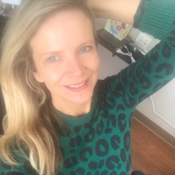 Profile Picture of Amy Coltharp (@buddingactress) on Poshmark