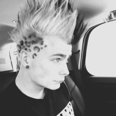 Profile Picture of Brian Schumer (@bostonbronston) on Twitter