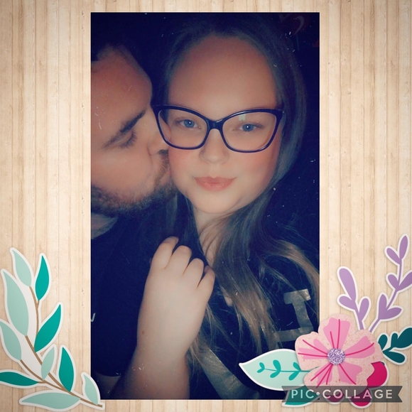 Profile Picture of Sarah Rees (@sarz0703) on Poshmark