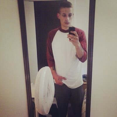 Profile Picture of Kevin Barefoot (@_Bearfoot_) on Twitter