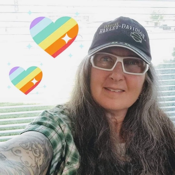 Profile Picture of Tyler ann Sands (@soswmc) on Poshmark