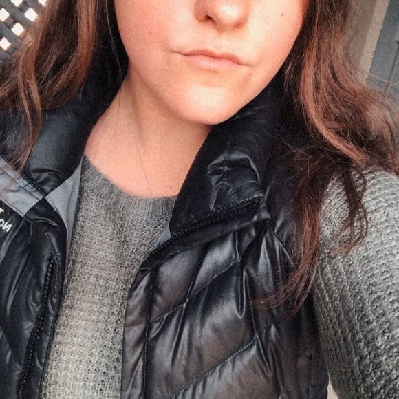 Profile Picture of Sara Grapevine (@grapevinesara) on Poshmark