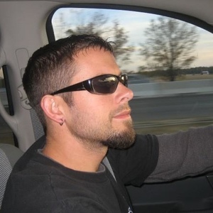 Profile Picture of Devon Thompson (@devonjt) on Myspace