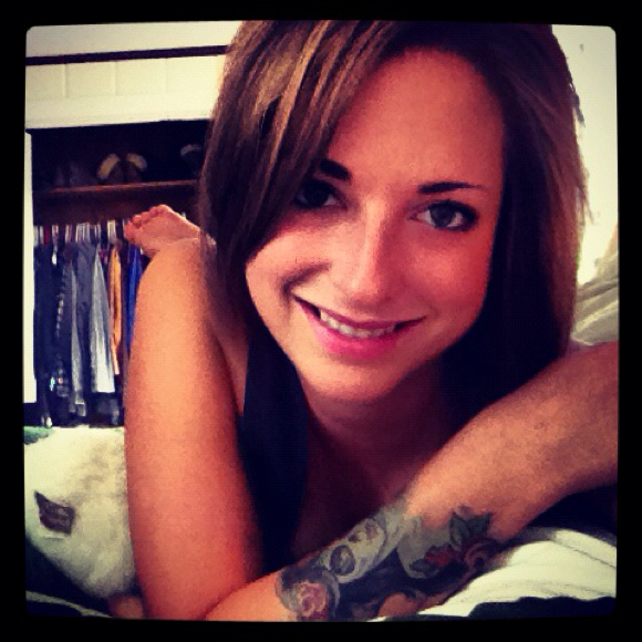 Profile Picture of Aleya Hutchens (@aleya) on Poshmark