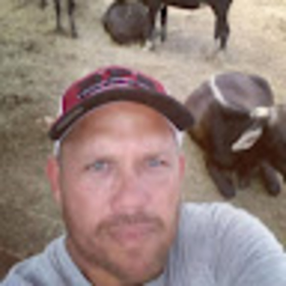 Profile Picture of Rafael Ramirez (@ramirezrjg) on Poshmark