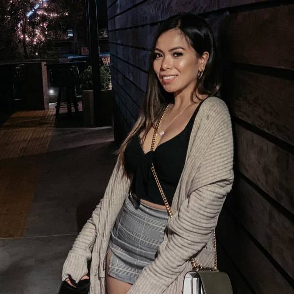 Profile Picture of Gracey Carpena (@mgrace1113) on Poshmark