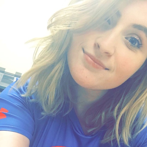 Profile Picture of Brett Butcher (@_brettmarie_) on Poshmark