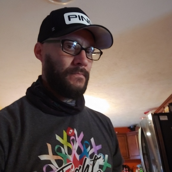 Profile Picture of Jonathan Pike (@jdptripod) on Poshmark