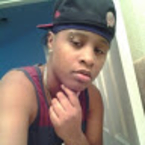 Profile Picture of Kenyetta Delphant (@kdelphant) on Poshmark