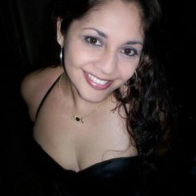 Profile Picture of Roberta Lopes (@betalm33) on Pinterest