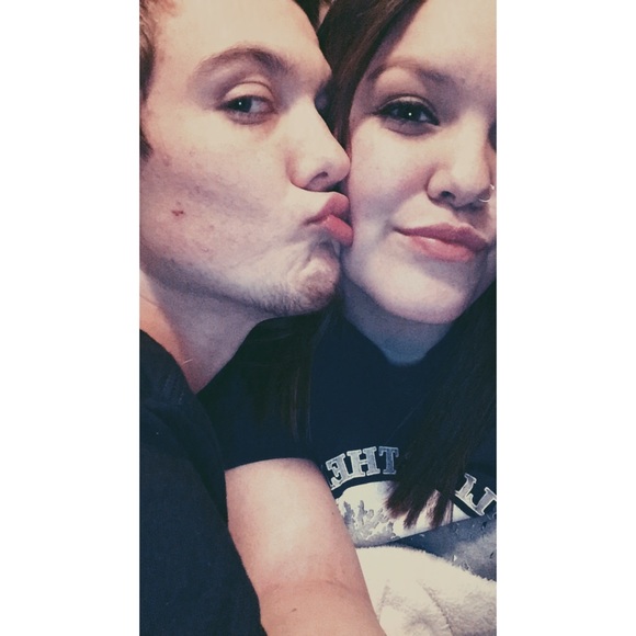 Profile Picture of Mackenzie Mathis (@mmathisss) on Poshmark