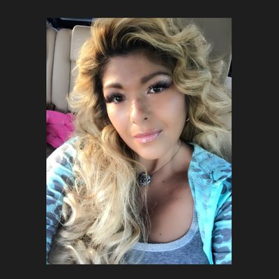 Profile Picture of Stephanie Woo (@coffeewoo123) on Twitter