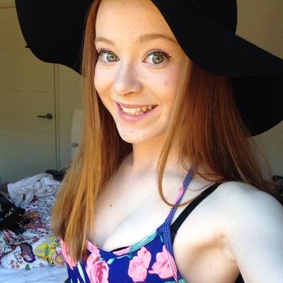 Profile Picture of Phoebe Parker (@phoebe__parker) on Twitter