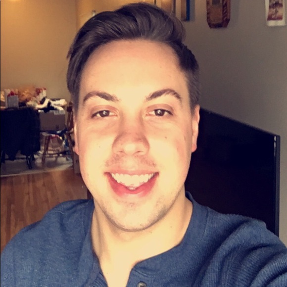 Profile Picture of Corey Mason (@masoncm) on Poshmark