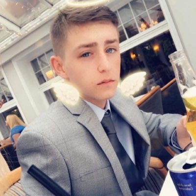 Profile Picture of Dean Templeton (@weetemp97) on Twitter