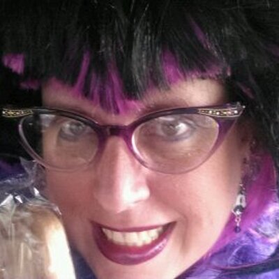 Profile Picture of Theresa Chambers (@HonLyft) on Twitter