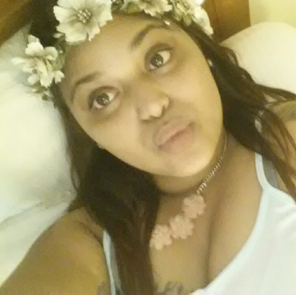 Profile Picture of Mariah Alvarez (@mariah7917) on Poshmark