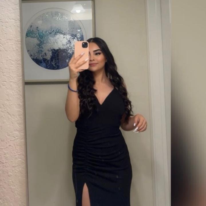 Profile Picture of Andrea Dorado (@@andrea_dorado9) on Tiktok