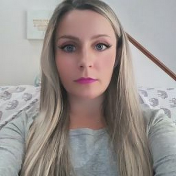 Profile Picture of Colleen Conway (@colleen091690) on Poshmark